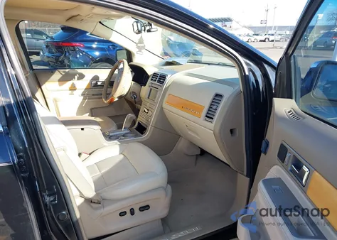 2007 Lincoln Mkx z USA, uszkodzony, nr VIN 2LMDU88C57BJ36944